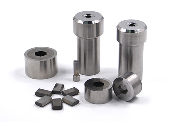 Τμηματισμένη Hex Die Wear Ανθεκτικό στη θερμική κόπωση για ανοξείδωτο χάλυβα άνθρακα Ψυχρή θερμή σφυρηλάτηση Αντικατάστατες μονάδες Εύκολη συντήρηση